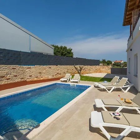Stunning In Holiday home *
