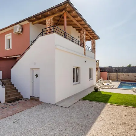 Gorgeous In With Wifi Casa vacanze Pola