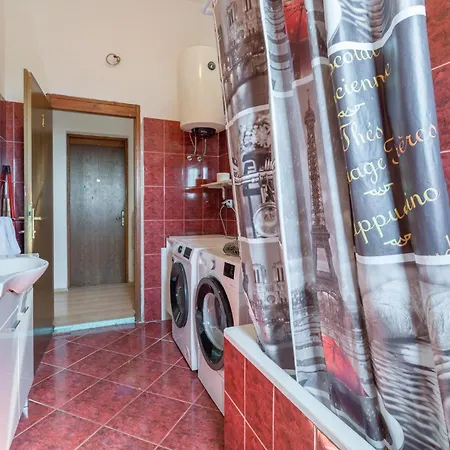 Gorgeous In With Wifi Pola