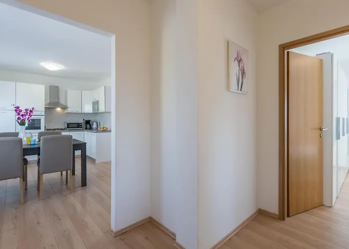 Holiday home Gorgeous In With Wifi Pula